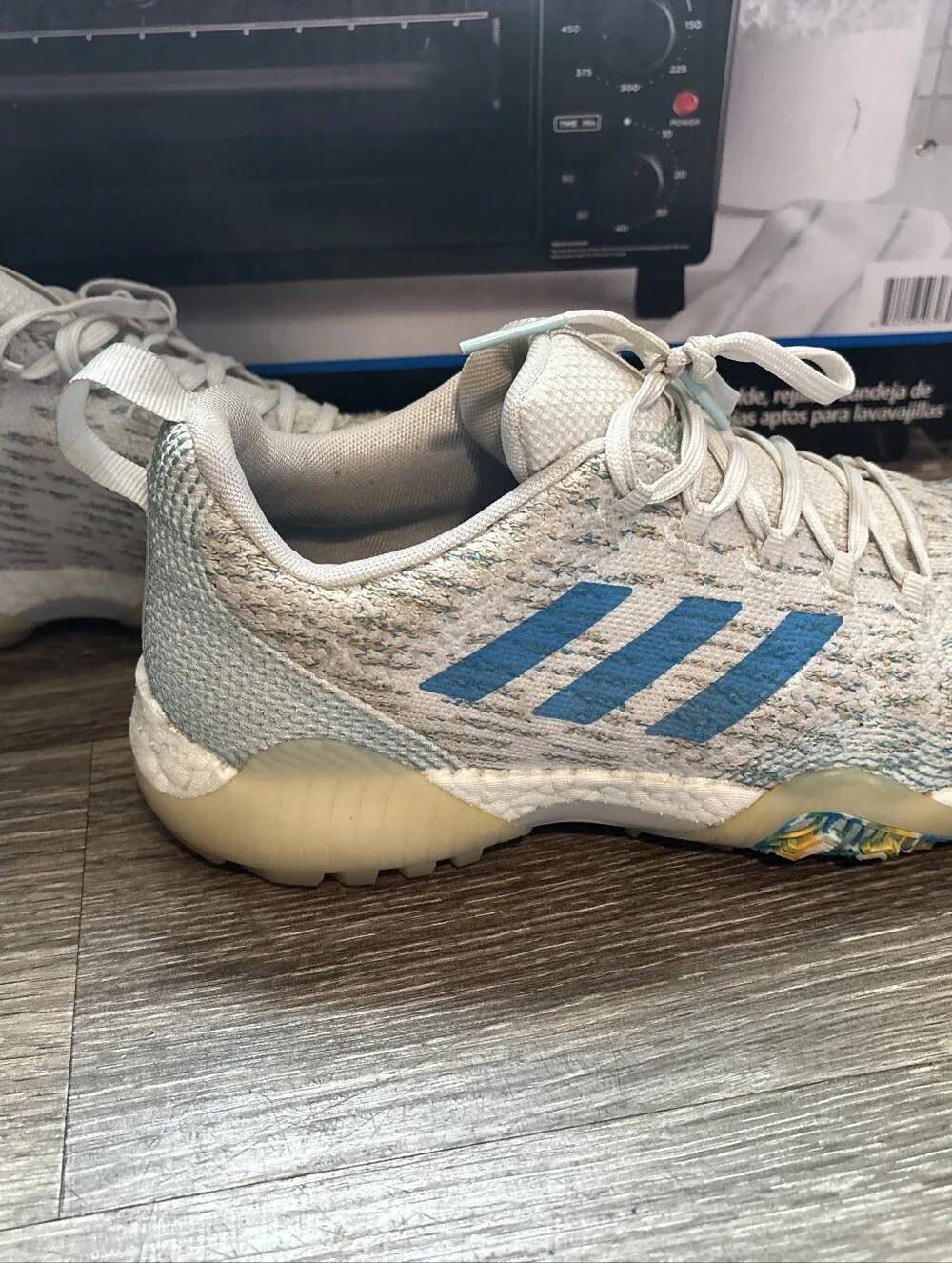 men's adidas Limited Edition CodeChaos Primeblue Spikeless Golf Shoes - size 9